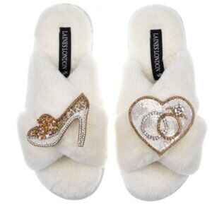 Lanies of London  Women's White Classic Laines Slippers Wedding Size Large NEW